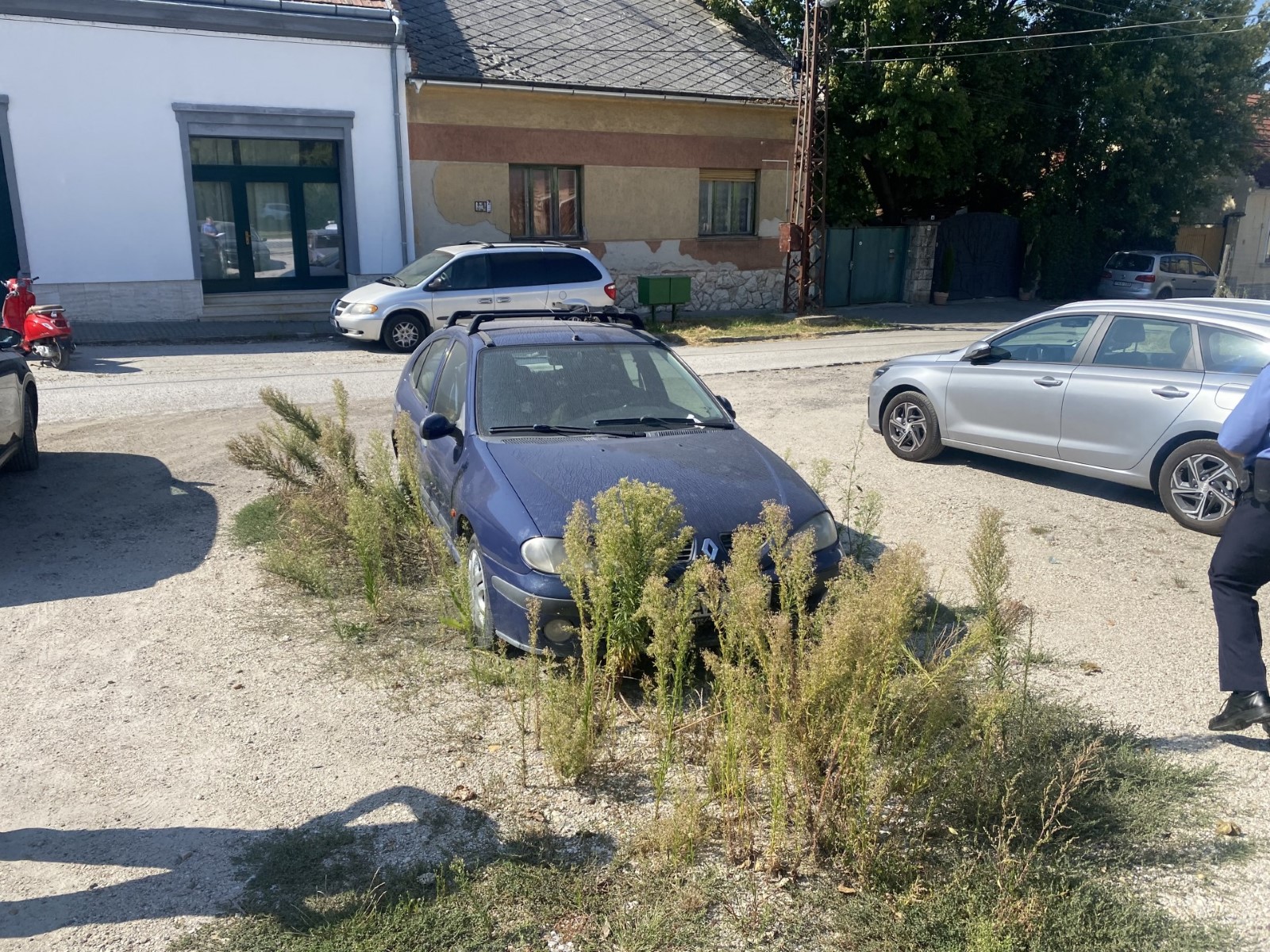 Elszállított autó